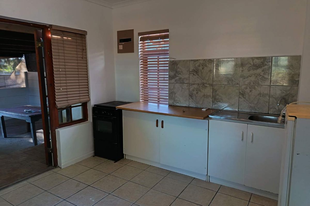 One bedroom garden cottage in Joostenbergvlakte - Photo 4