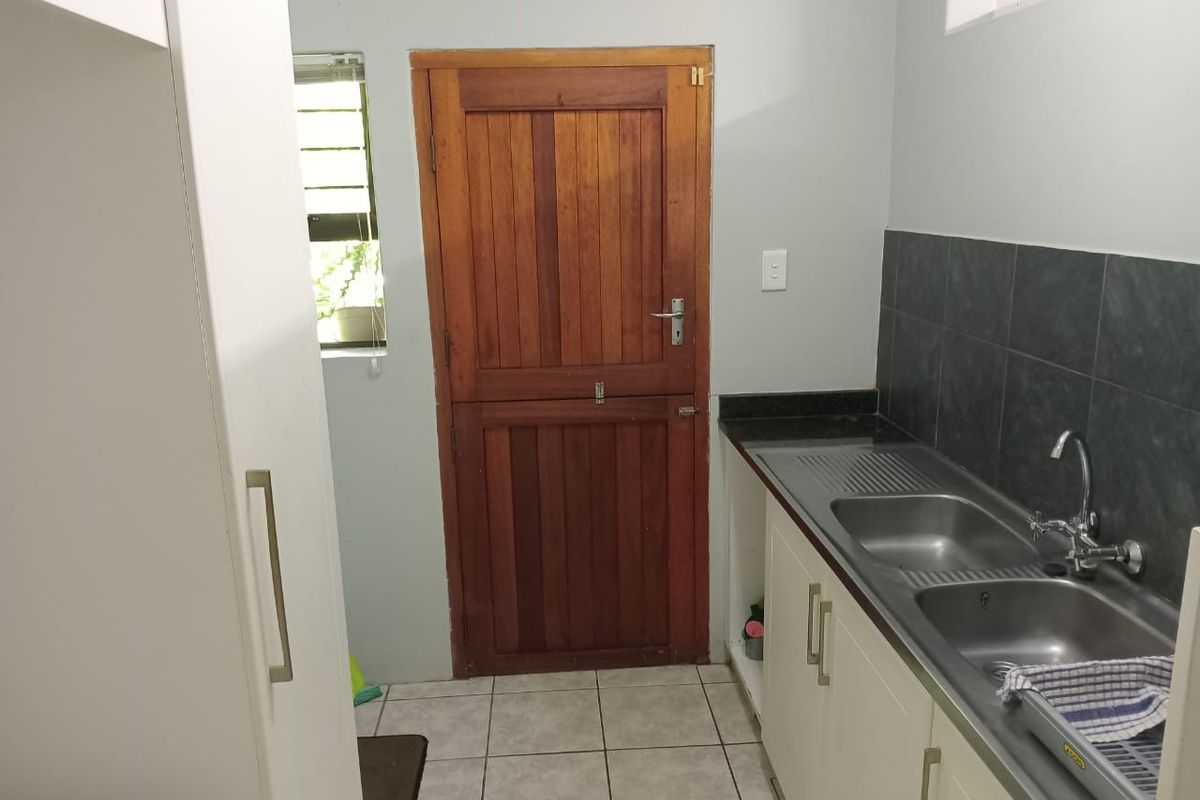 Step into easy, stylish living in the heart of Meer en See - Photo 3