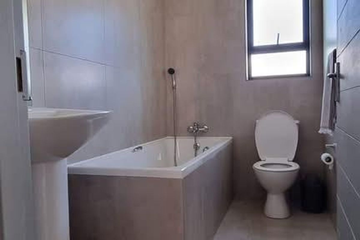 House for sales in Goreagab N$ 1 350 000.00 - Photo 5