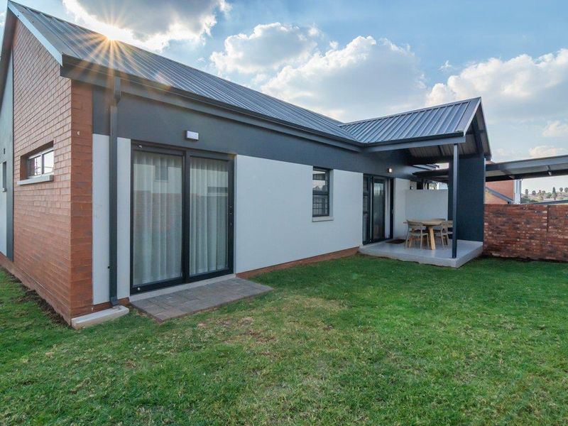 Spacious 4-bedroom single-storey family Home for sale in Baltimore Estate, Northriding - Photo 2