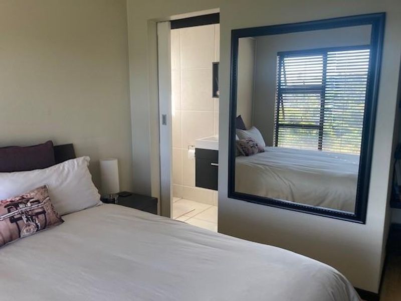 awesome views in an upmarket complex - Photo 5