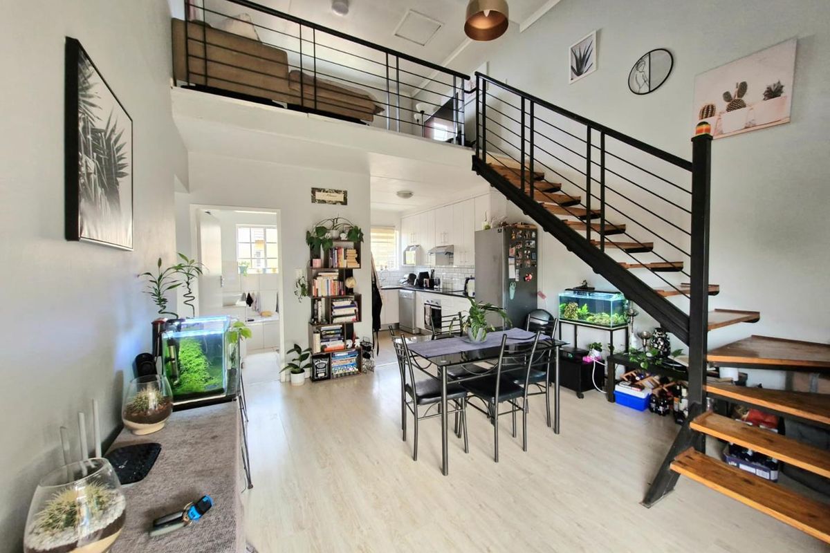 Investment opportunity R12 000pm  Active new Lease - Semi-Detached 2-Bedroom, 1-Bathroom Townhouse . - Photo 2