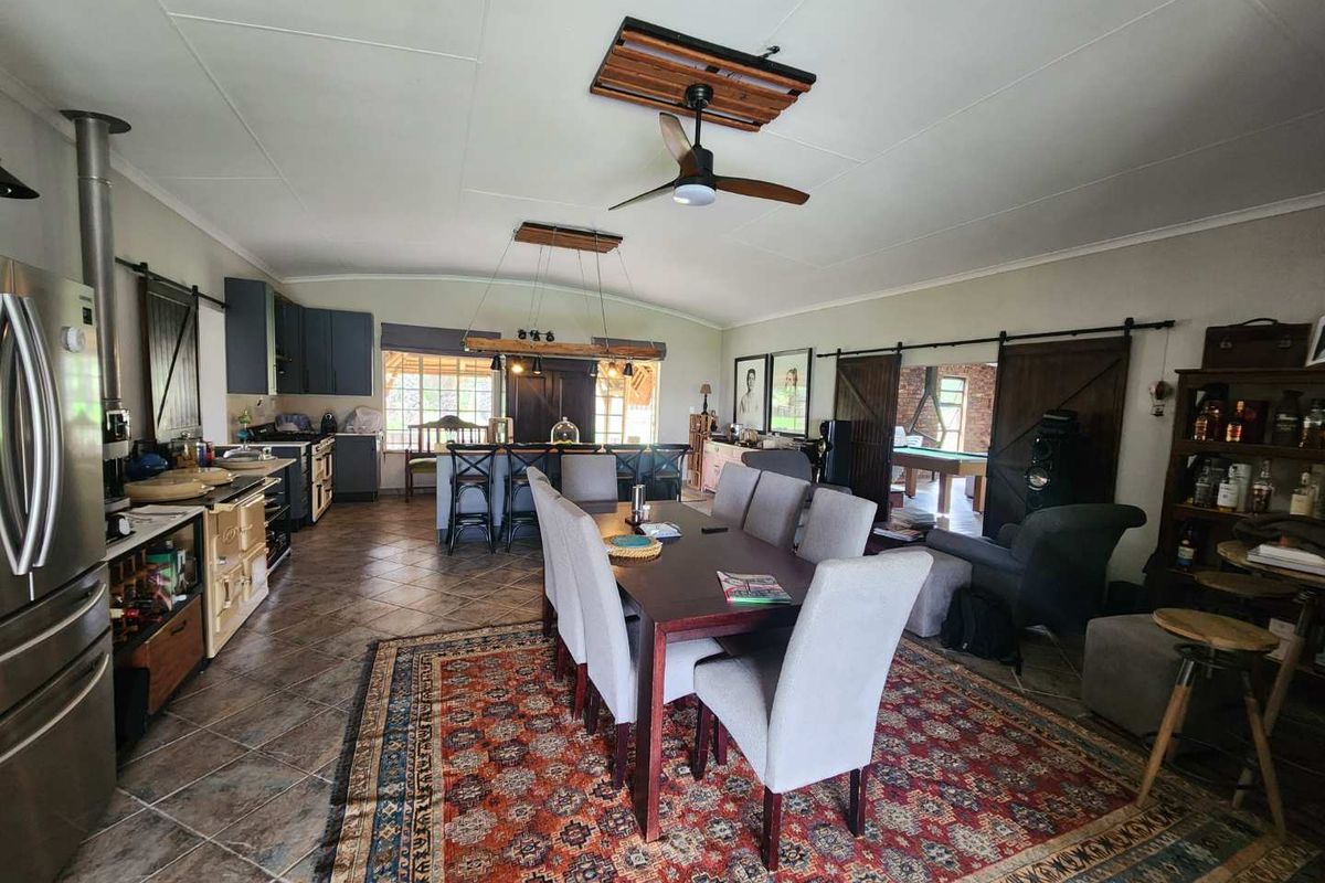 Dream home on the Vaal Dam - Photo 4