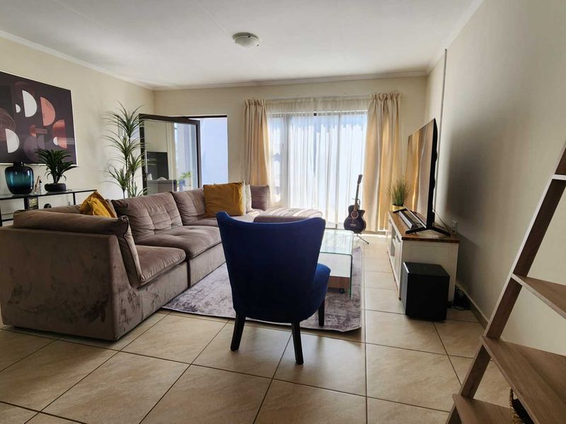 House For Sale in Magaliesburg Country Estate - Photo 2