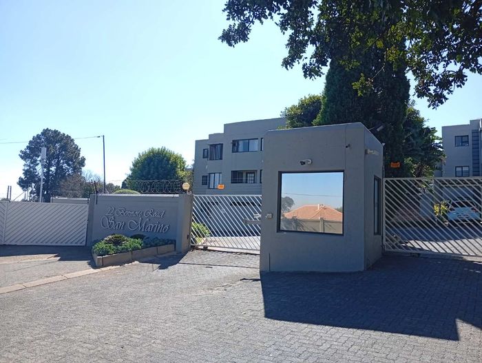 Property #570212, Apartment Rental Monthly in Benmore Gardens