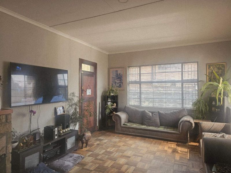 Charming Family Home with Abundant Amenities and Space - Photo 4