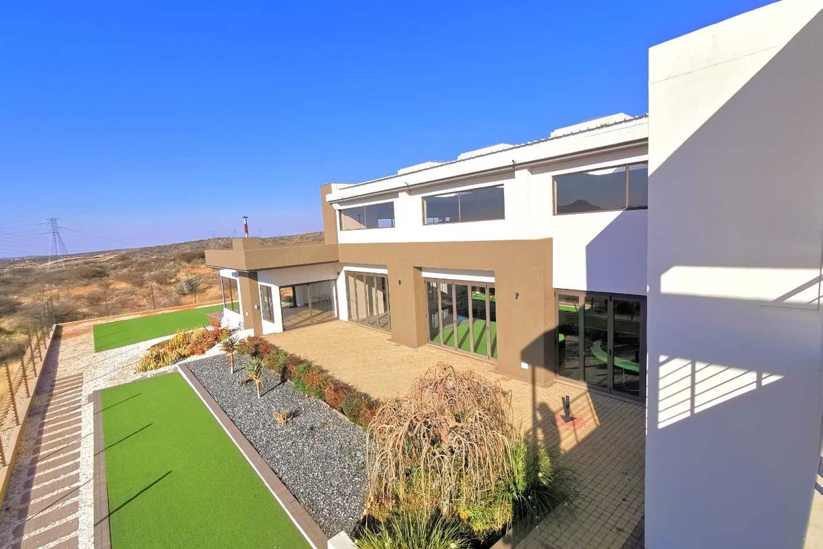 Stunning 2 storey home for sale in Finkenstein Estate - Photo 2