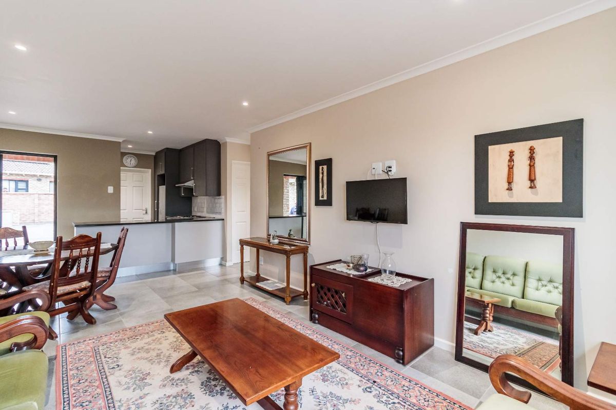 Neat & Convenient Townhouse in Secure Complex - Photo 5