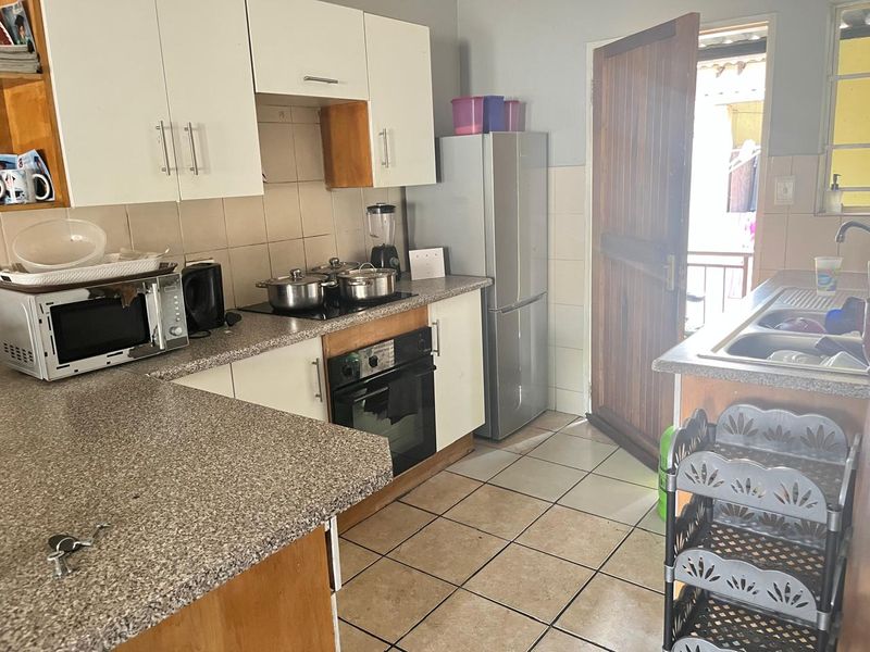 Two-bedroom apartment perfect for investment for sale - Photo 2