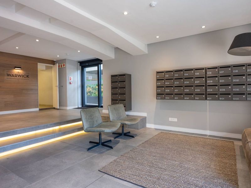 Furnished 1 Bedroom Apartment Available 1 June - Photo 7