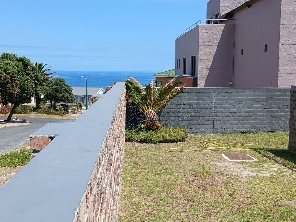 Again our permanent View from the front.