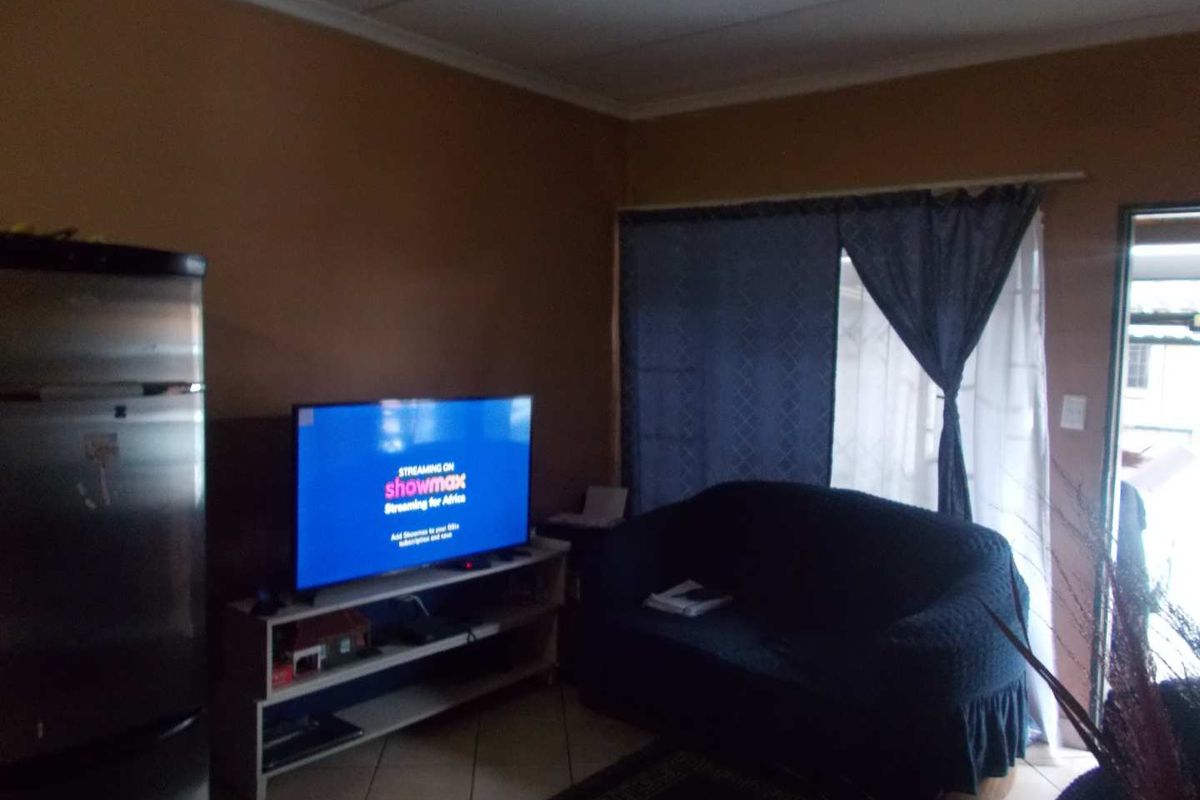 Property for first time buyers - Photo 3