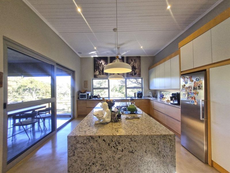 Exceptional property in prime location - Photo 8