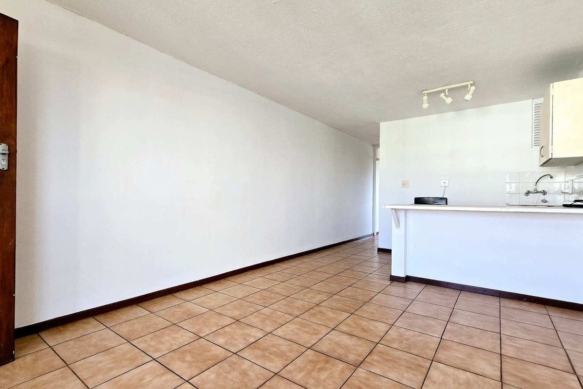 Convenient Living in the Heart of Hatfield - Photo 5