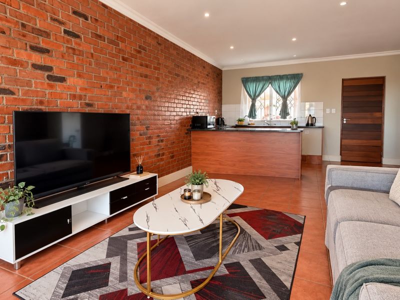 One-Bedroom Apartment for sale - Photo 2