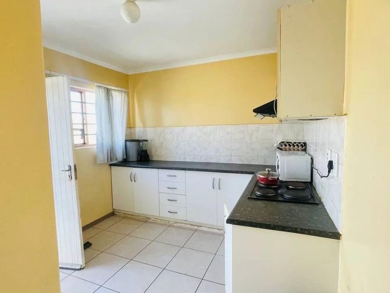 Two bedrooms apartment for sale in Mondesa, Swakopmund close to Woermann brock, Selling N$890000 (cost included) - Photo 2