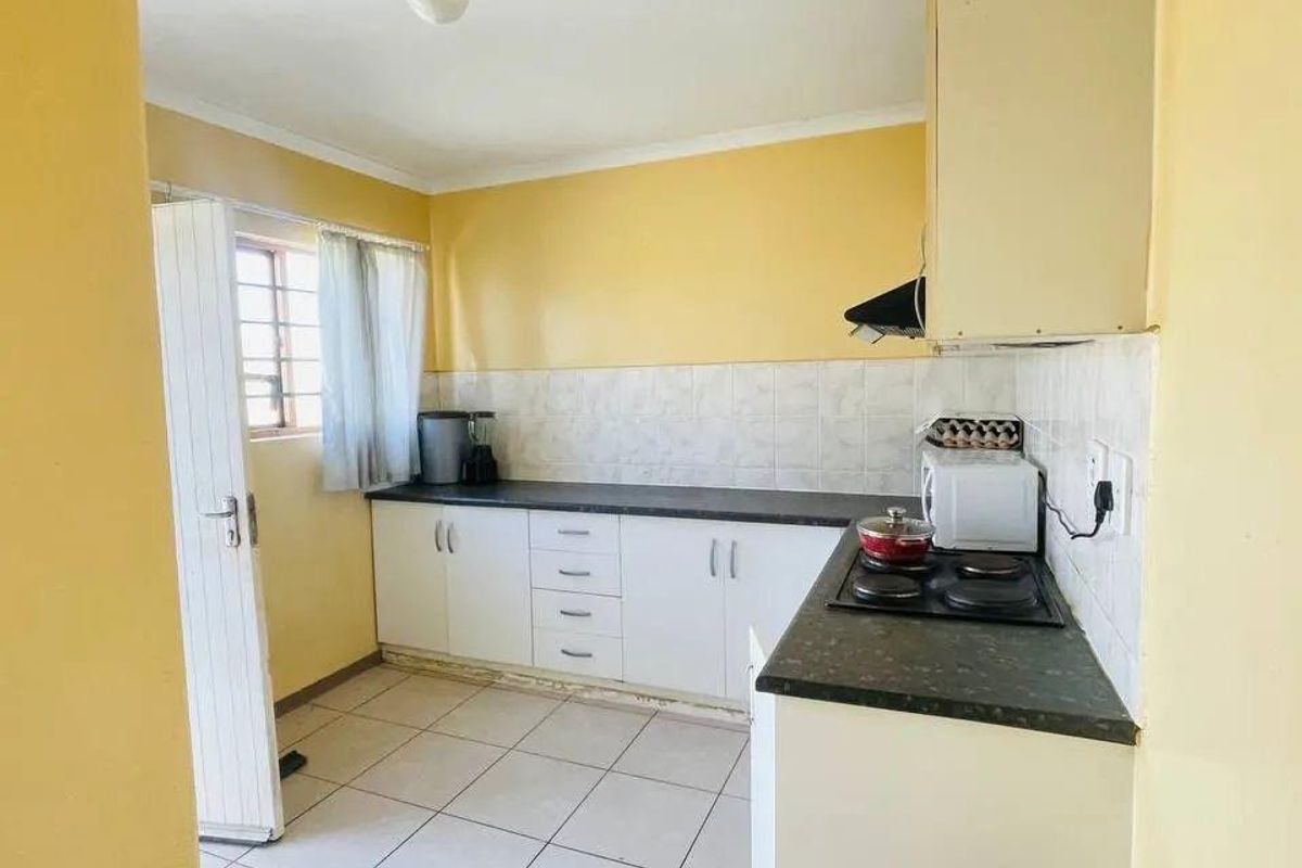 Two bedrooms apartment for sale in Mondesa, Swakopmund close to Woermann brock, Selling N$890000 (cost included) - Photo 2