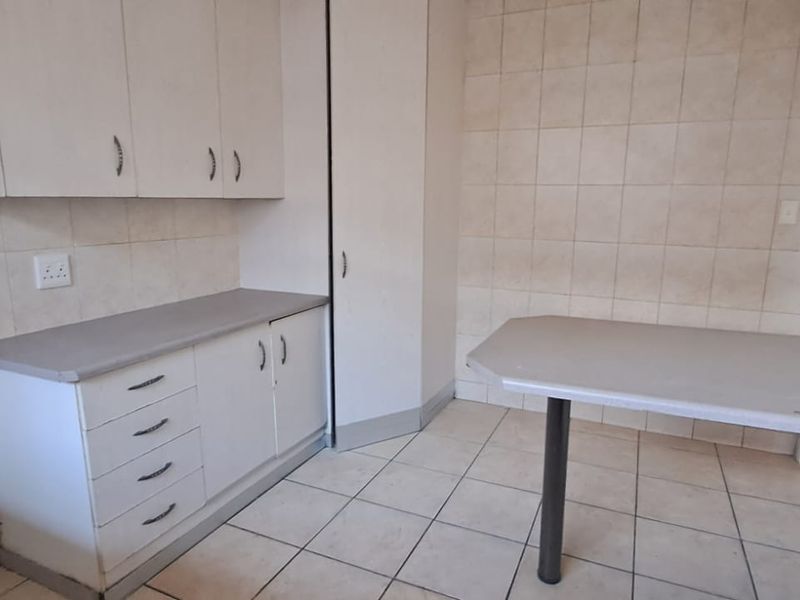 Modern Comfort Meets Versatile Living in New Redruth - Photo 3