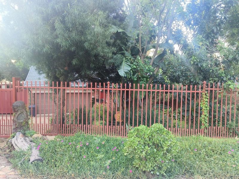 BEAUTIFUL 3 BEDROOM HOUSE FOR SALE IN SILVERTON RIDGE - Photo 4