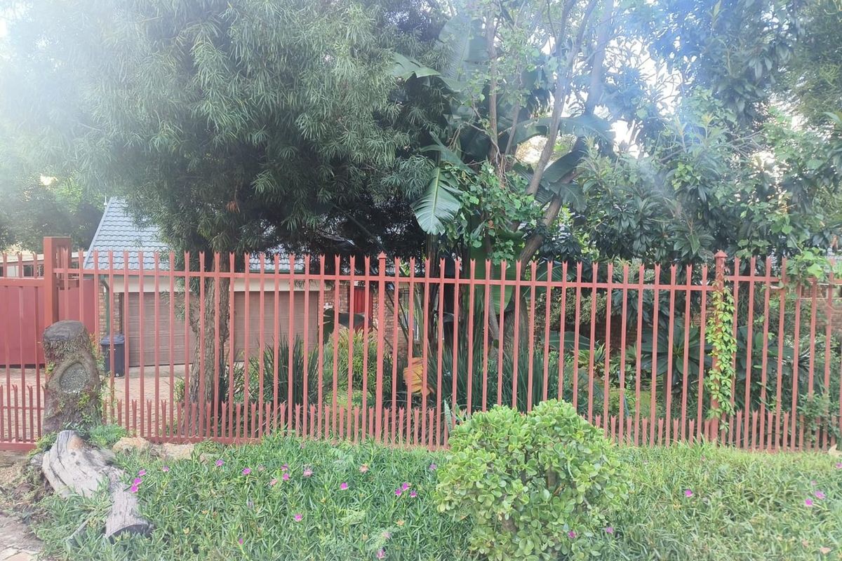 BEAUTIFUL 3 BEDROOM HOUSE FOR SALE IN SILVERTON RIDGE - Photo 4