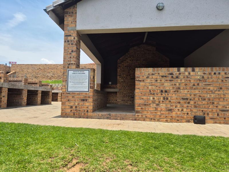 Herons@Riverside 2 bed apartment - R 565 000 - Photo 2