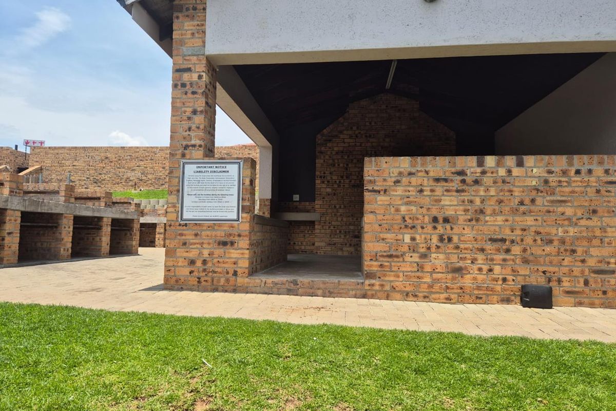 Herons@Riverside 2 bed apartment - R 565 000 - Photo 2