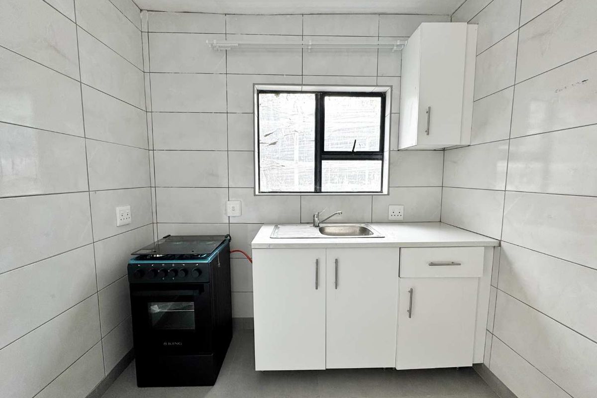 Modern Studio Apartment - Photo 3