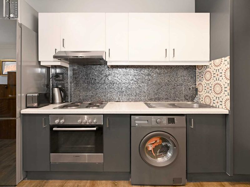 Studio Apartment in the Heart of Cape Town CBD - Photo 8