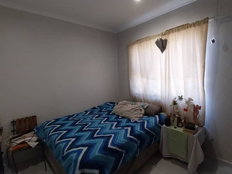 Charming 3-Bedroom Gem with 2 Baths Awaits You - Photo 7