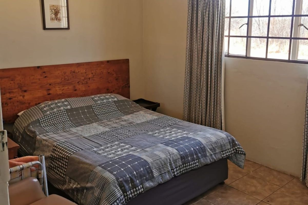 TIRED OF THE HUSSLE AND BUZZLE - BUSHVELD HAVEN - Photo 3