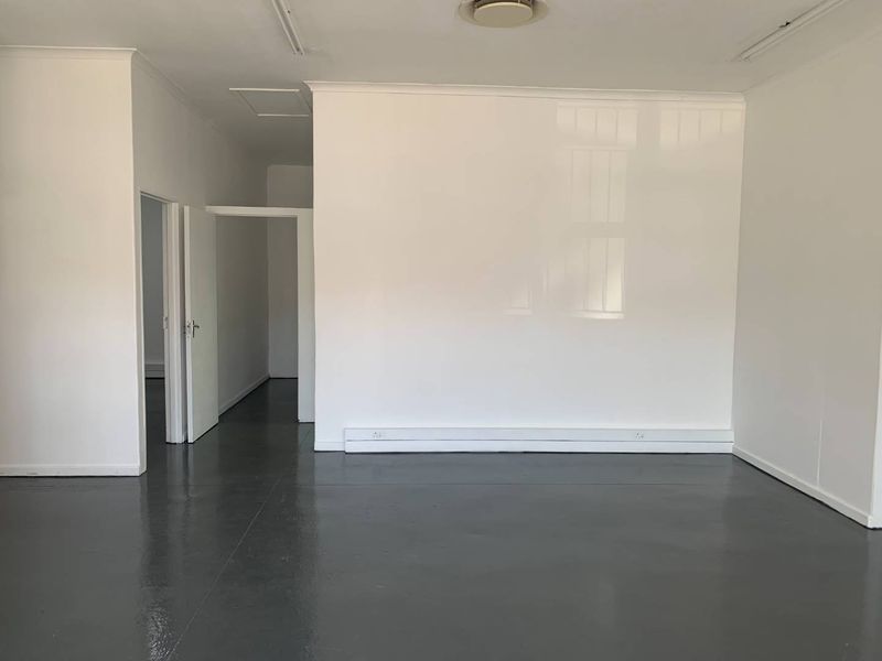 Prime Location: Office or Industrial Space for Lease - Photo 2