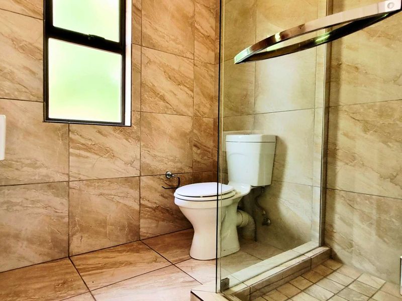 Kahala Valley, Izinga Ridge | 2 Bedroom Townhouse for Sale | Garage + Bay - Photo 10