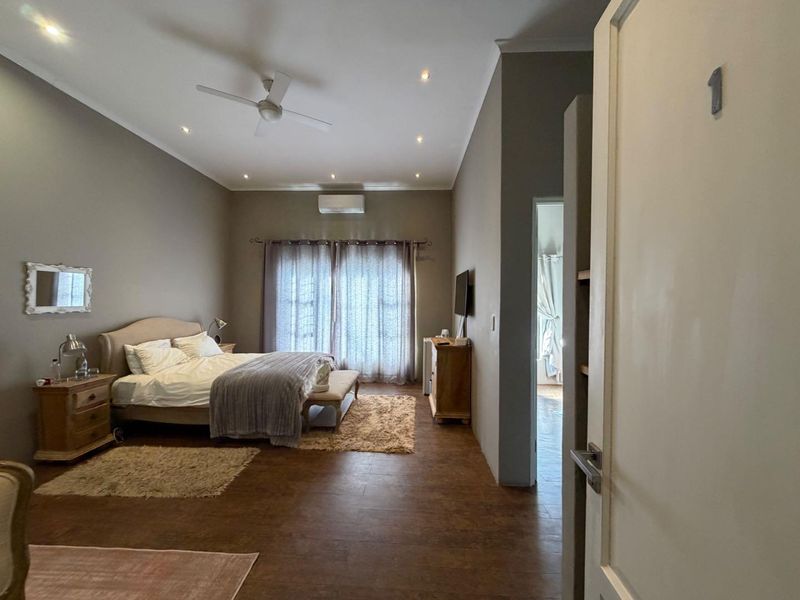 GUESTHOUSE / LUXURY RESIDENCE FOR SALE | EROS PARK, WINDHOEK Price: N$16,600,000 Excl. - Photo 10