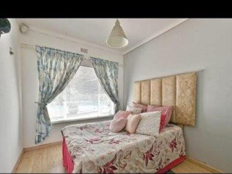 At one with Nature's tranquility. Lovely Location in Mondeor. - Photo 10