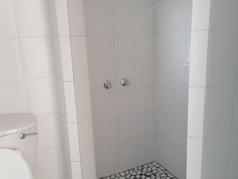 Bachelor to rent is Hatfield - Photo 10