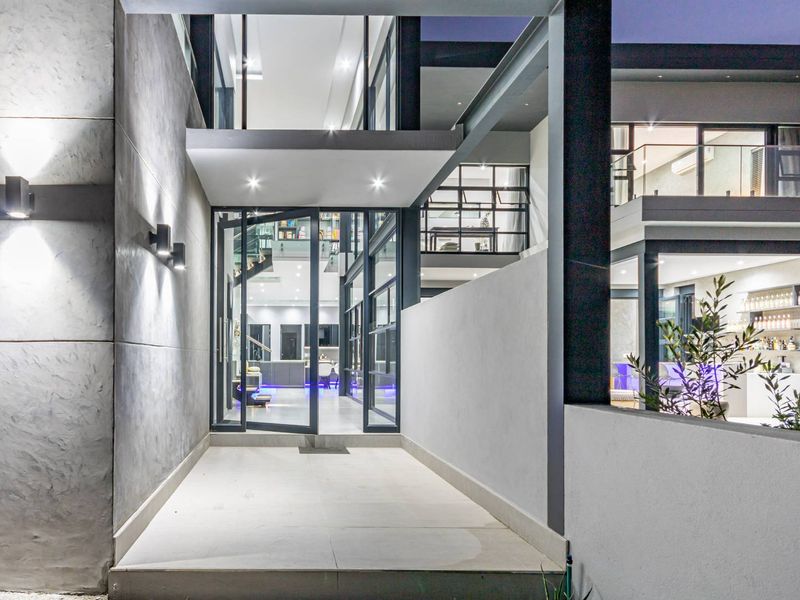 The Glass House in Steyn City - Photo 4