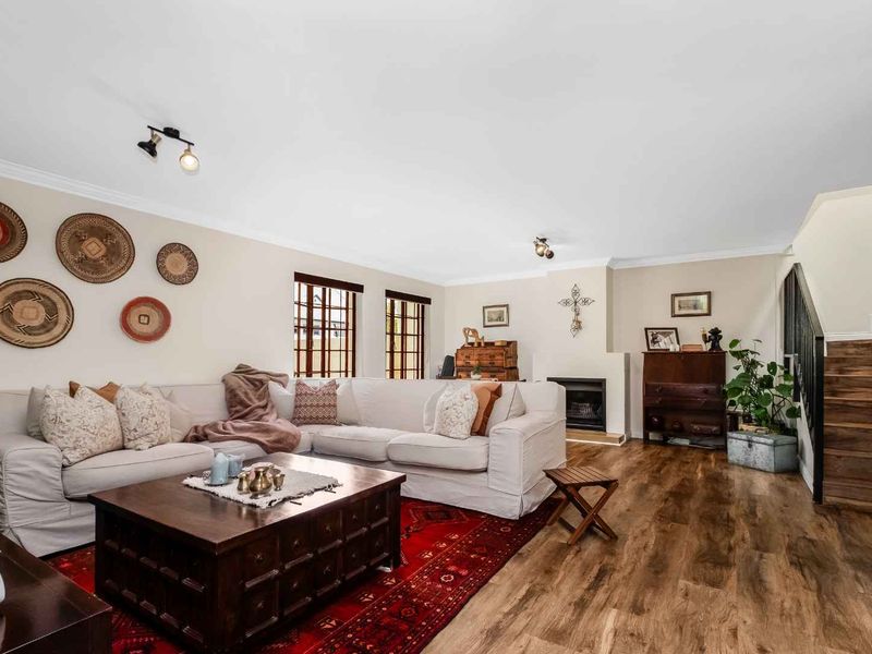 DELIGHTFUL DUPLEX LIVING IN LOVELY LONEHILL WILL LEAVE YOU IN ABSOLUTE AWE - Photo 4
