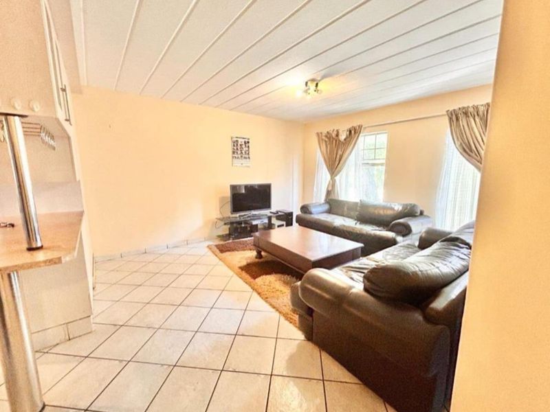 Charming 3 bedrooms ground floor apartment for sale in Centurion - Photo 7