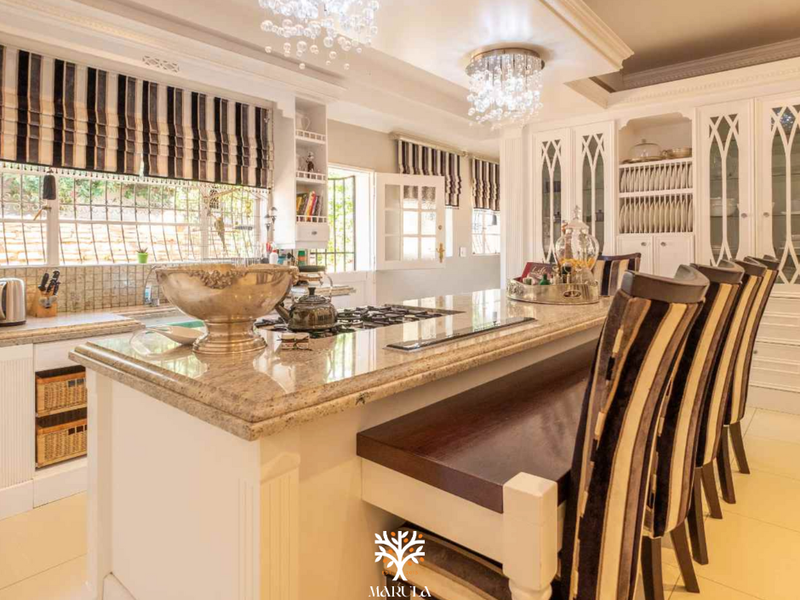 Grand Double-Storey Residence with Multiple Living Spaces - Photo 5