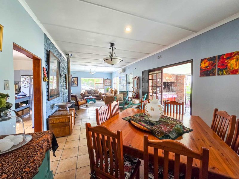 Family home with flatlet for sale in Stilbaai-Wes. - Photo 9