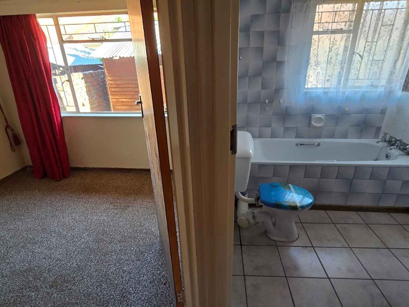 “Invest, Relax, or Right-Size – This One Ticks All the Boxes!” - Photo 7