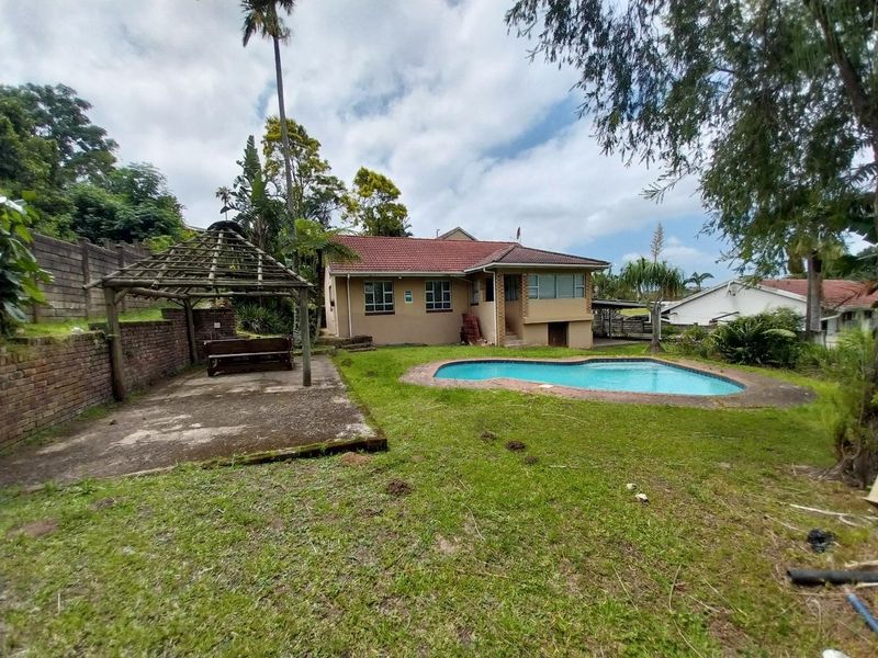 4 Bedroom Home - Photo 3