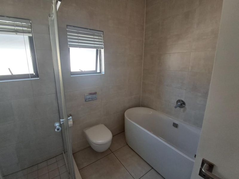 2 Bedroom Apartment for Sale - Photo 9