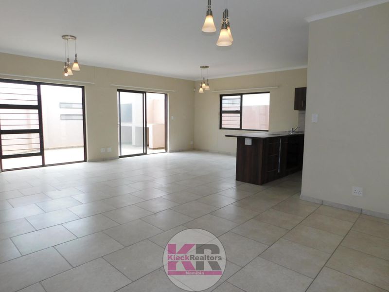 Well maintained family home - Photo 4