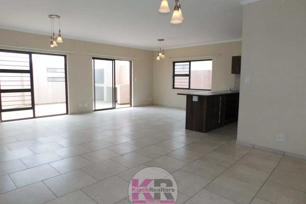 Well maintained family home - Photo 4