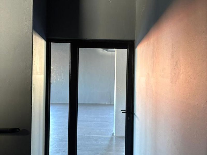 500m2 first floor space ideal for fitness to let in Gardens - Photo 5