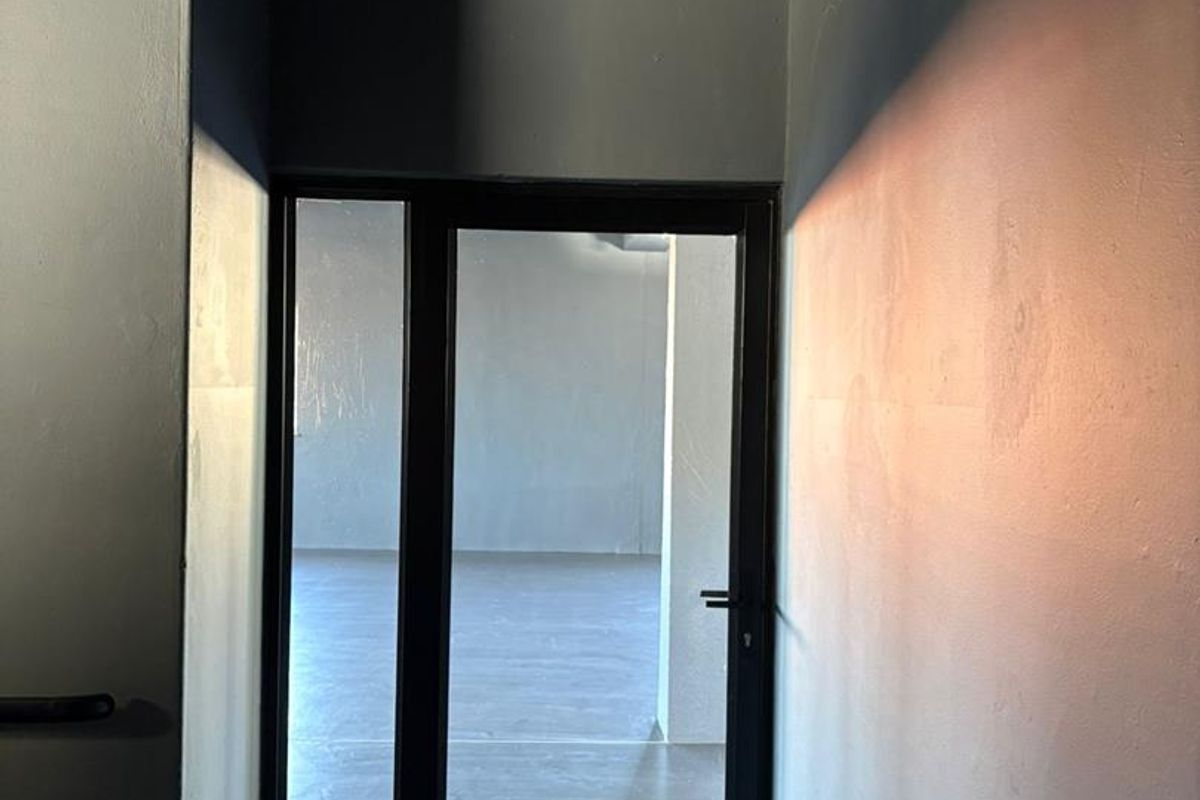 500m2 first floor space ideal for fitness to let in Gardens - Photo 5