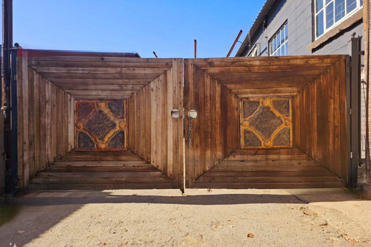 Expansive Ladybrand Property With Multiple Opportunities - Photo 3