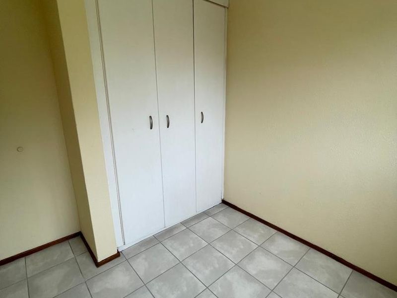 Newly Renovated Apartment In Halfway Gardens - Photo 8