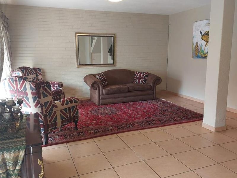 Spacious 3-bedroom duplex for sale at Dunsevern - Photo 5